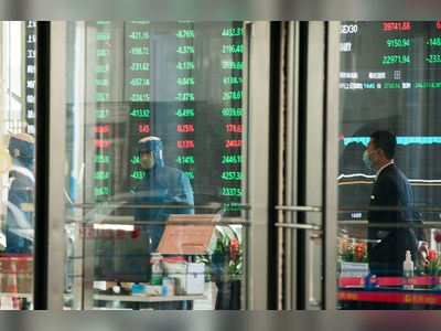 CSRC Seeks More Mutual Investment Between Mainland, Hong Kong