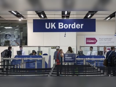 Brexit: UK to ban more EU citizens with criminal records