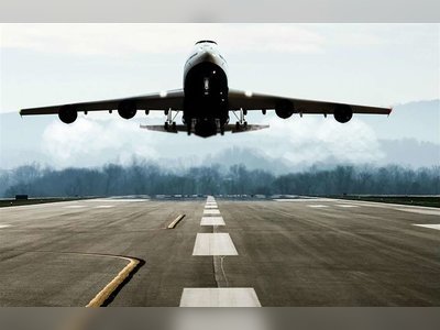 Experts reveal secrets about flying