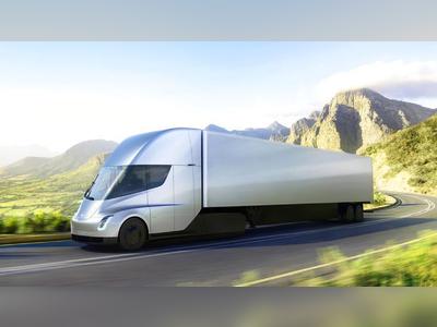 Elon Musk says Tesla Semi will go 621 miles per charge