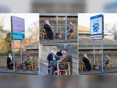 Friends forced apart by Covid rules share tea across council border