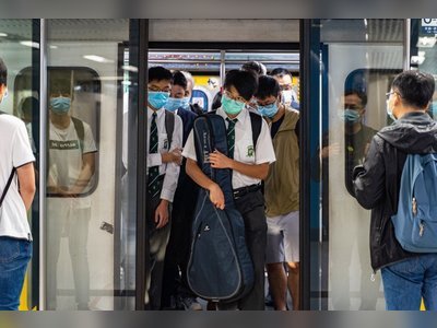 Hong Kong orders closure of bars, nightclubs, expands use of Covid-19 app