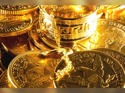All that glisters: flood of fake ancient jewellery dupes buyers