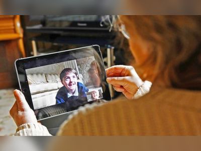 Using Zoom could help older people avoid dementia, study reveals