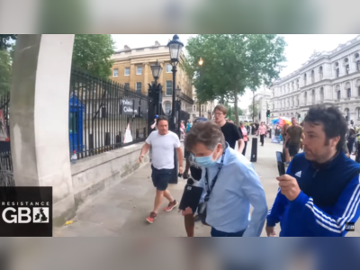 Met Police question man, ‘actively seek’ another after anti-lockdown protesters chase BBC journalist through London