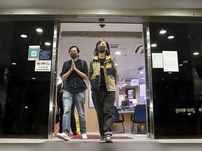 Three Apple Daily executives released on bail, publisher, editor-in-chief charged