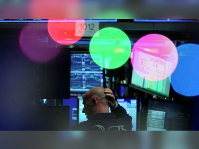 Biden Says Not Concerned About US Stock Market Plunge as He 'Expected It'