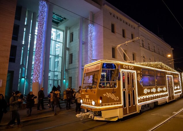 Advent tram of Miskolc awarded as the most beautiful in Europe - PHOTOS