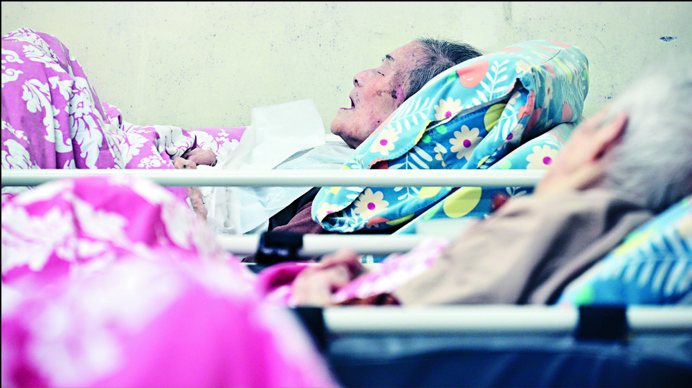 Alarm bells toll for elderly over jabs