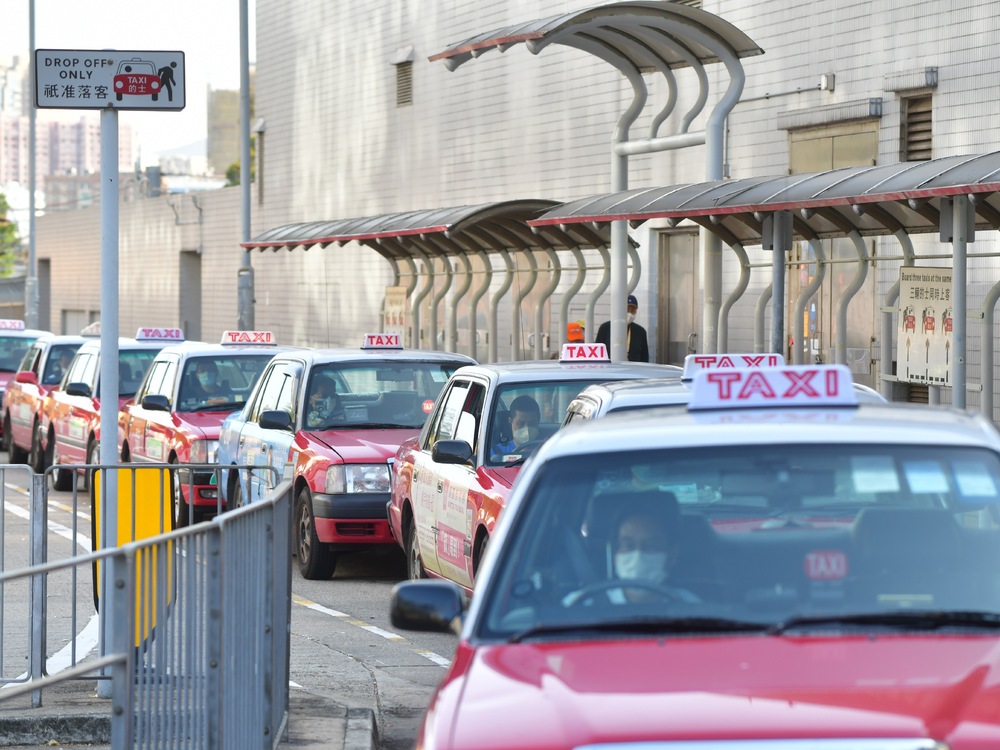 Four e-taxis are approved for trial and expected to come on the road by mid-2022