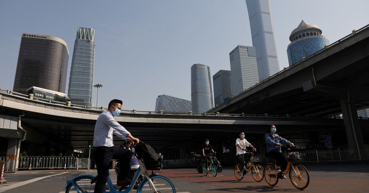 Beijing nervously returns to work as China doubles down on 'zero-COVID' policy