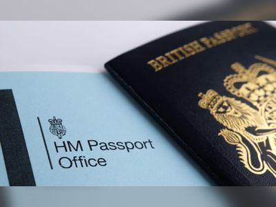 Ministers knew about UK passport helpline firm’s poor performance a year ago