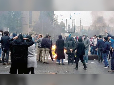 Signs of cracks within Iran’s government as protests endure