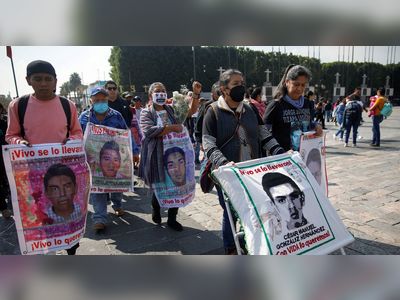 Mexico has not carried out all arrest orders in missing students case, experts say