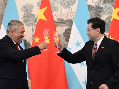 China says no conditions on Honduras diplomatic deal