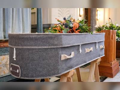 Sisters Sue Funeral Home for Burying Wrong Man in Father's Grave